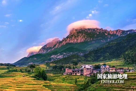 灵山祥云   周茂根