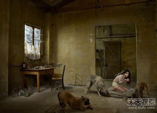 震撼揭秘：14个被动物养大的悲惨人类