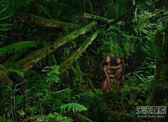 震撼揭秘：14个被动物养大的悲惨人类