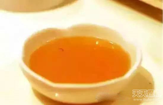 越南多怪：可一夫多妻 美女竟不敢穿吊带
