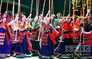 揭秘中国真实女儿国 一女侍多夫夜夜换男人