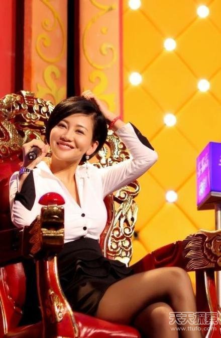 中国身材最火辣的女富豪！资产上亿都是单身
