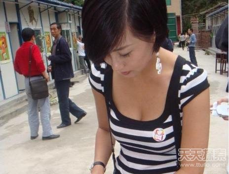 中国身材最火辣的女富豪！资产上亿都是单身
