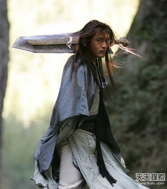 金庸笔下的神兵利器排名：第一名竟是这个