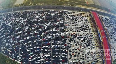 人类历史上最长的七次大堵车 北京曾堵12天