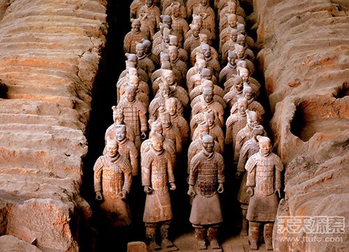 揭秘古代文明史上八大圣地 金字塔秦始皇陵墓