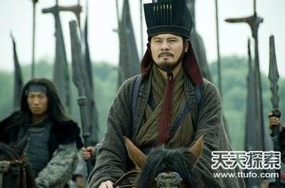 三国中曹操最能想得到的顶级人物 竟然还有他