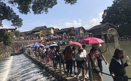 福建（南靖）土楼十一黄金周完美收官：市场有序、亮点纷呈